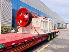 以技术铸标杆，以品质赢全球 | 鑫金山锤式破碎机启运老挝，践行企业精神，赋能区域发展